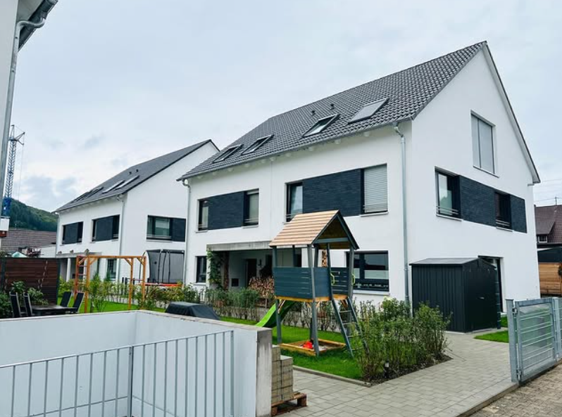 Farbliche Auffrischung Wohnanlage